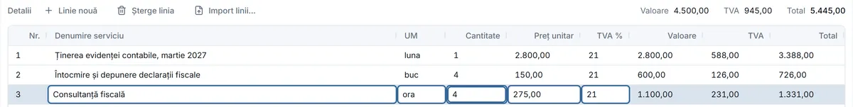 Liniile unei facturi în modificare, cu denumire serviciu, UM, cantitate, preț unitar, cotă TVA și totaluri.